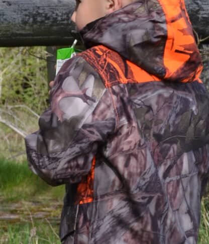 Jagtsæt camouflage både hætte og jakke med signal orange