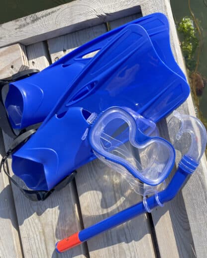 Svømmefødder, maske og snorkel